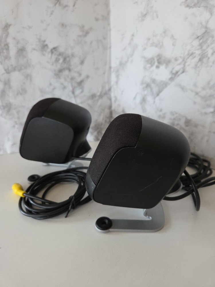 2 Excellent Logitech Z-640 Computer Satellite Speakers, Tested & Fully Function