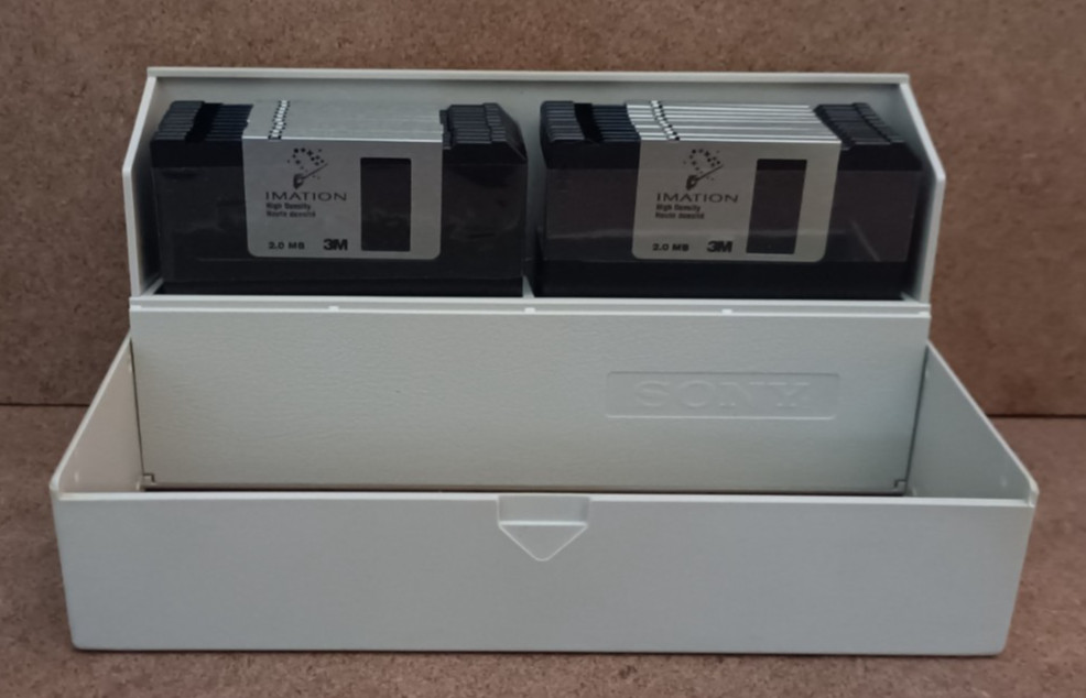 Vintage Sony 3.5” Floppy Disk Storage With/Imation 3.5 Diskettes (20x)