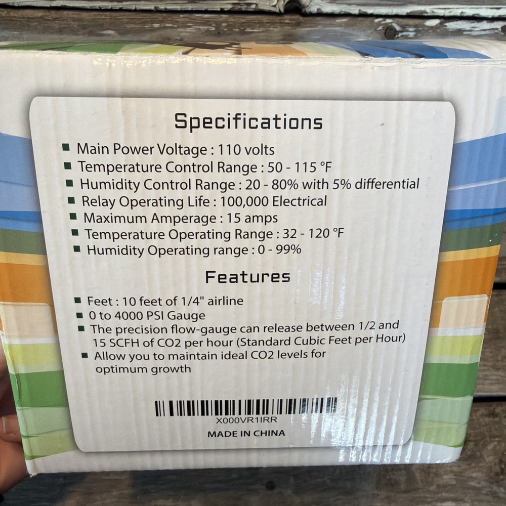CO2Meter Grow Room Controller & Hydroponic Emitter Regulator & Extra Tubing