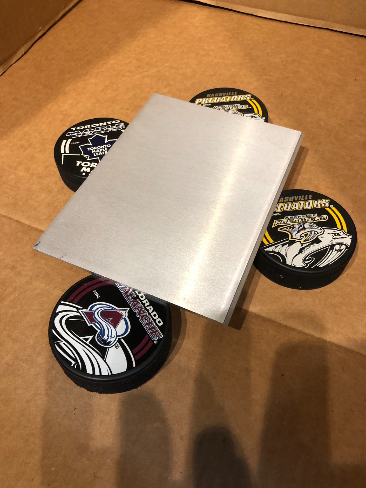 B&O 4002 turntable parting: Motor top cover