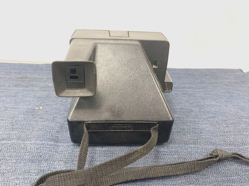 VINTAGE POLAROID ONE STEP POLAROID CAMERA