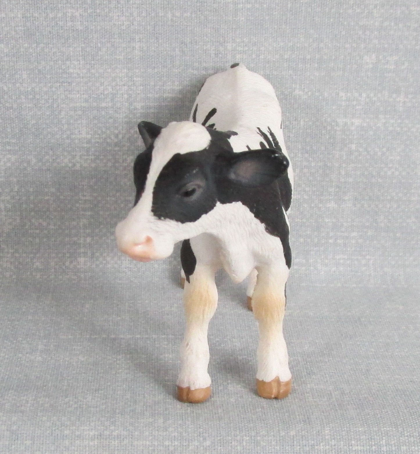 SCHLEICH HOLSTEIN CALF BABY COW BLACK & WHITE FARM ANIMAL FIGURE 13634 RETIRED