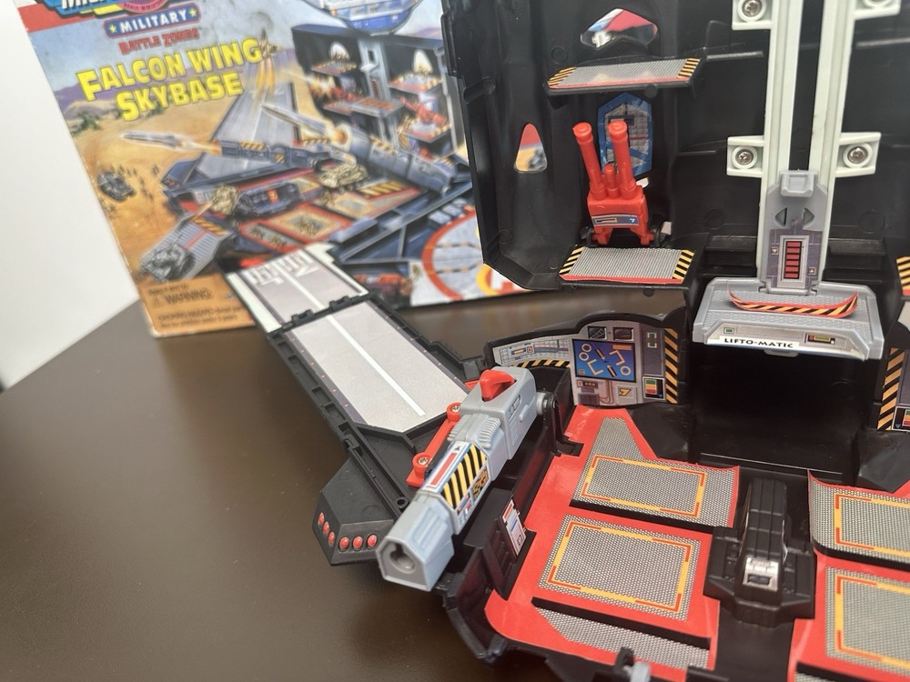 Micro machines Falcon Wing Skybase boxed play set 1995