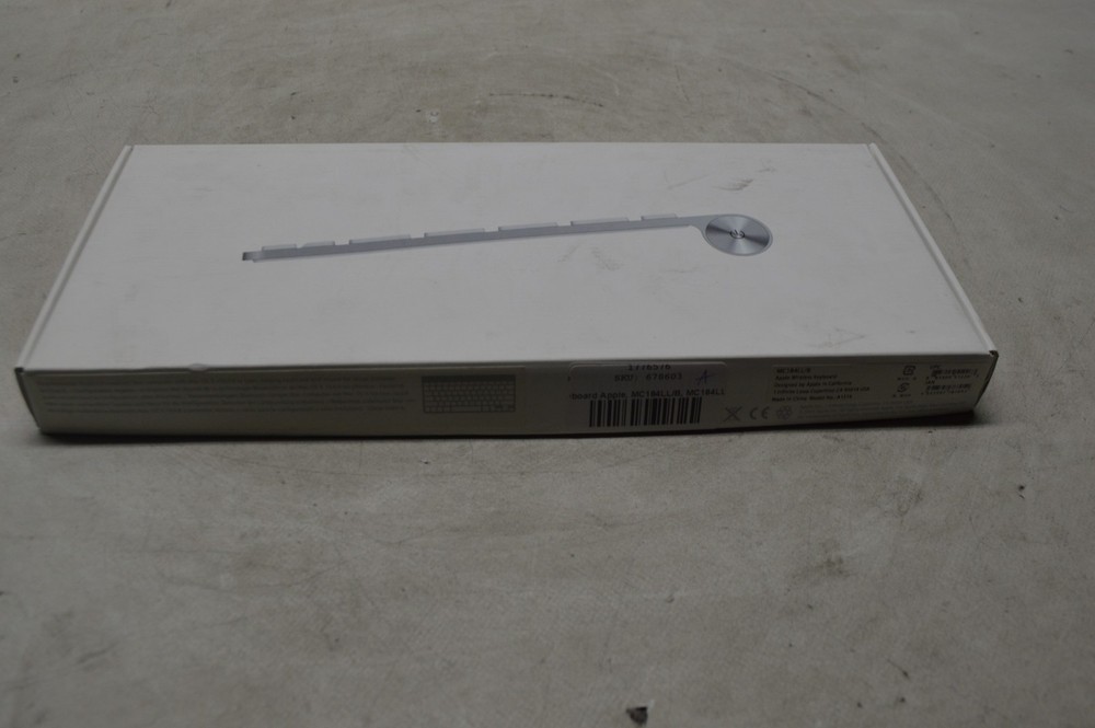 Apple MC184LL/B Keyboard *New