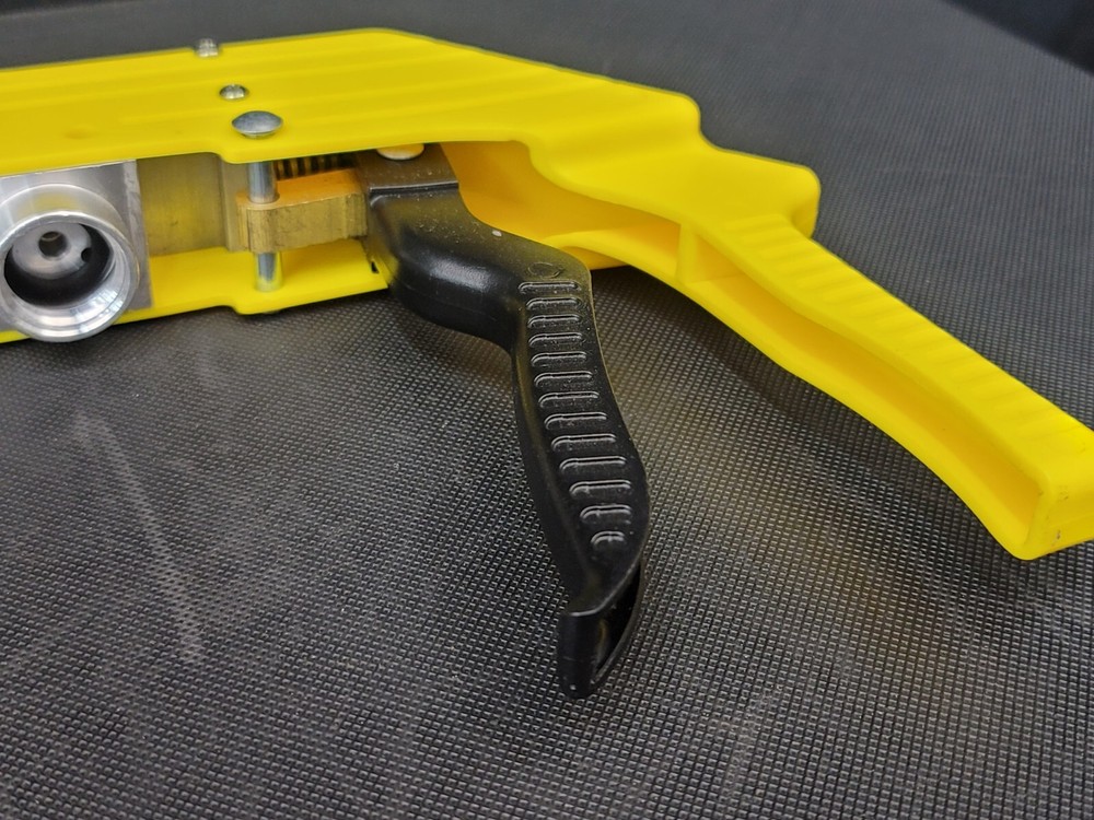 BRIGHT SOLUTIONS A/C LEAK DETECTIVE