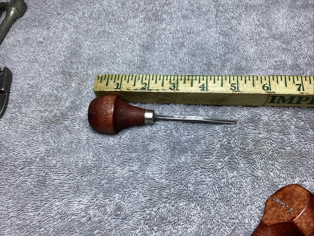 4 E.C.LYONS CARVING CHISELS