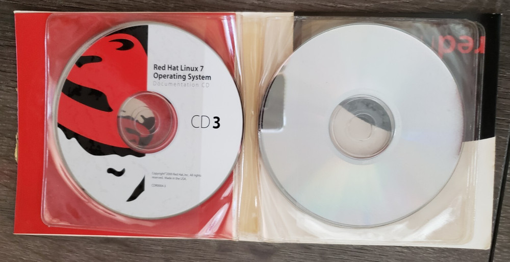 Vintage REDHAT - Linux 7 Operating System (2000) CD Installation