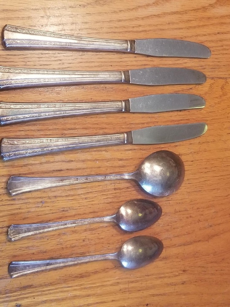 Roger's Deluxe Flatware Lot