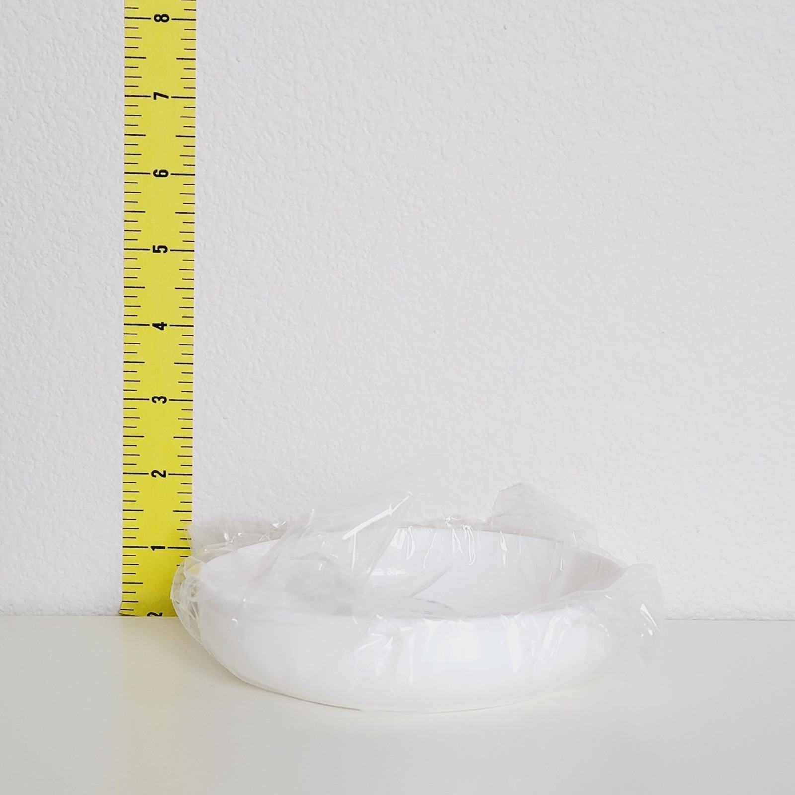 Sanrio Hello Kitty Dinnerware Kids Toddler Set of 4 Mug Cup Bowl Plate White