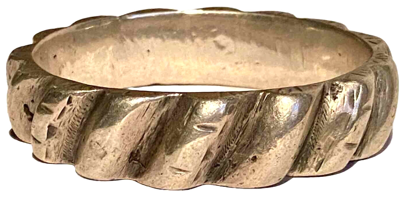 Vintage Ethnic Tribal Artisan Bangle Bracelet, Silver Tone