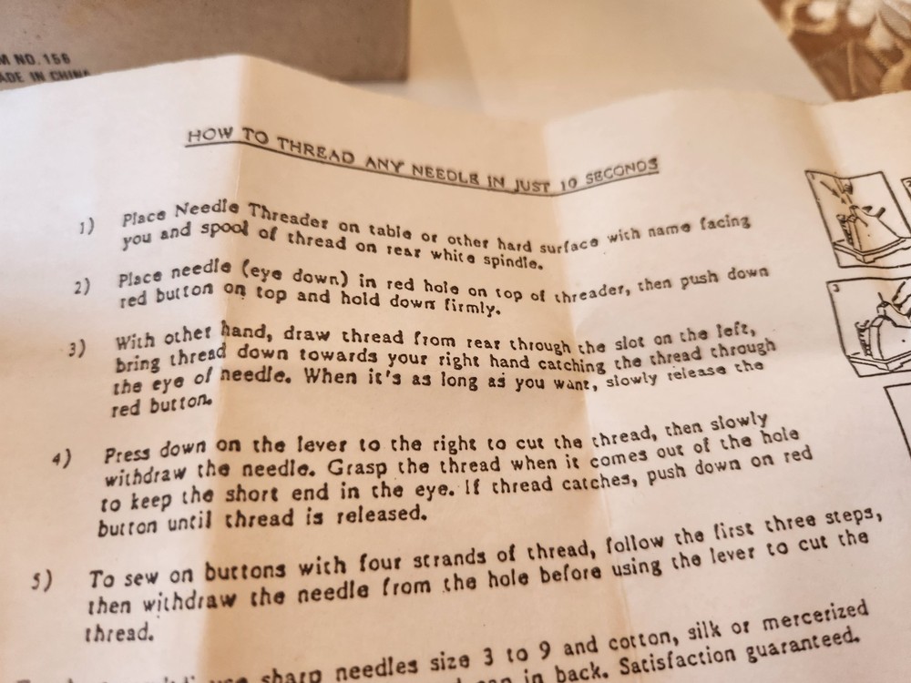 Vintage 1990 Easy Threader Machine With Instructions