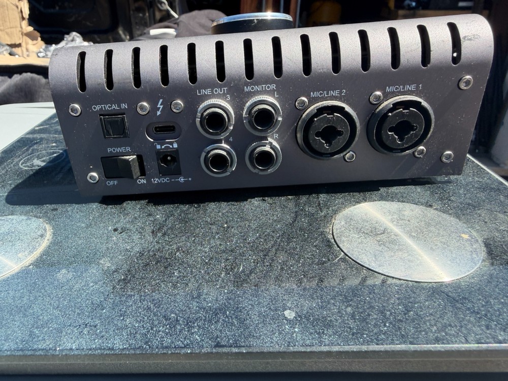 Universal Audio Apollo Twin X DUO Gen 2 Thunderbolt Audio Interface with UAD DSP