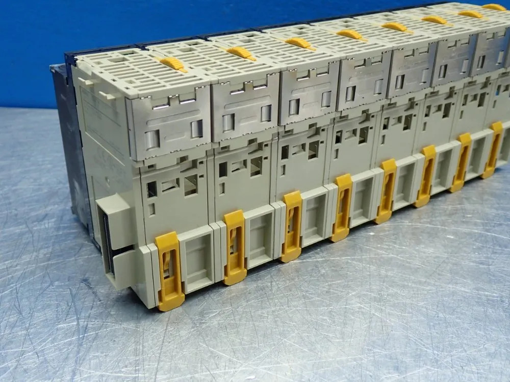 OMRON 16-POINT OUTPUT MODULE, 8PCS CJ1W-OD212