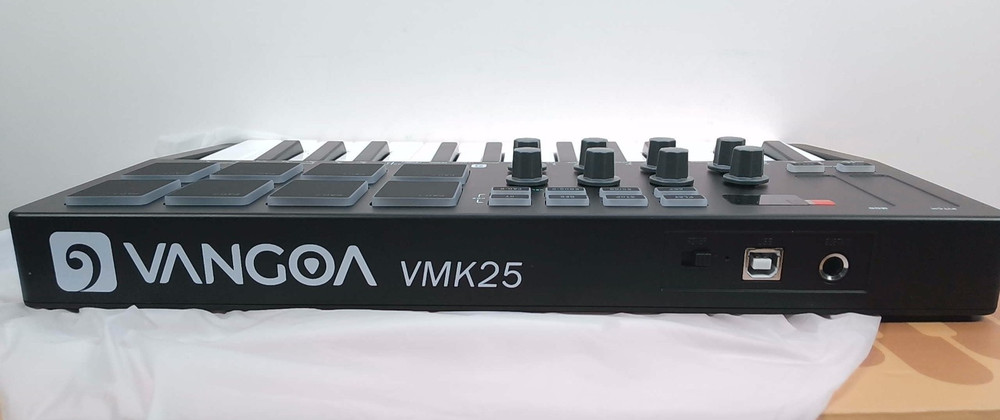 Vangoa - MIDI Keyboard Controller - 25 Keys - VMK25 - Black - OpenBox