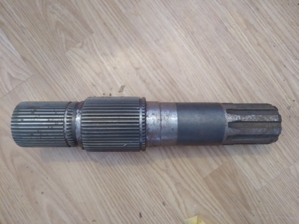 New OEM Mainshaft for Mack Trans 615KC4133