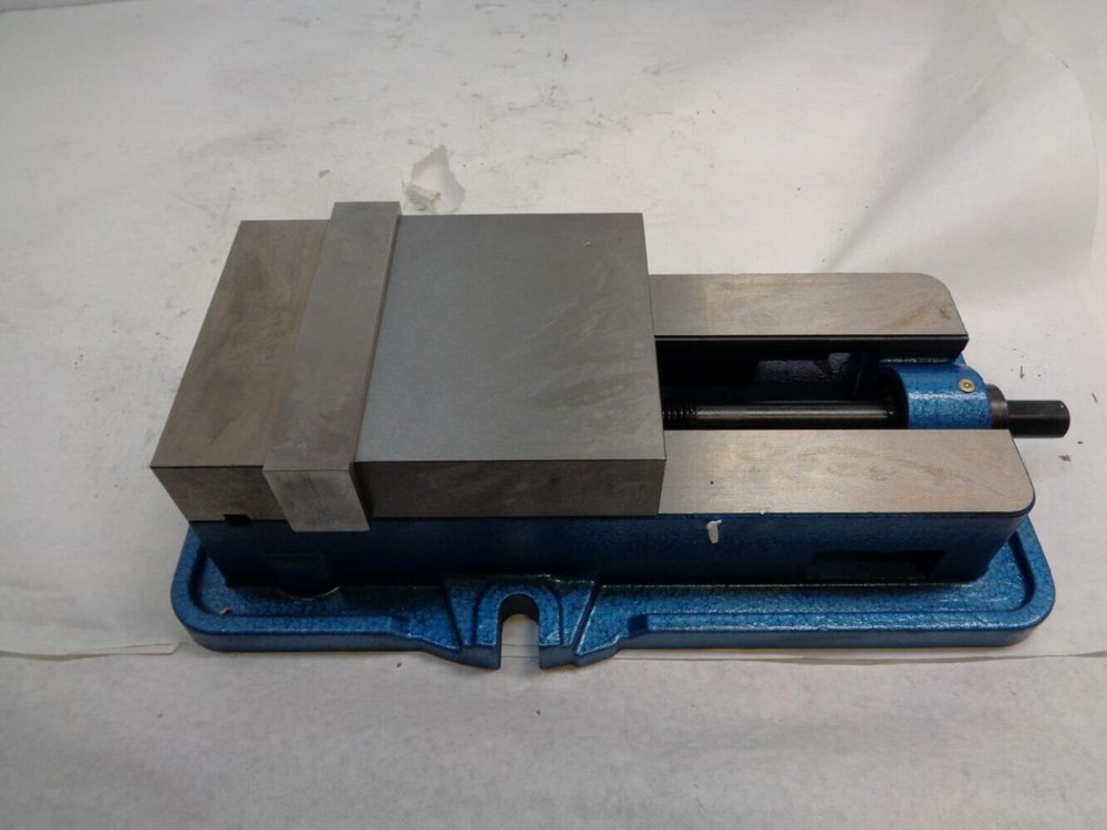 NEW GENERIC 6" MILLING MACHINE BENCH VISE R28