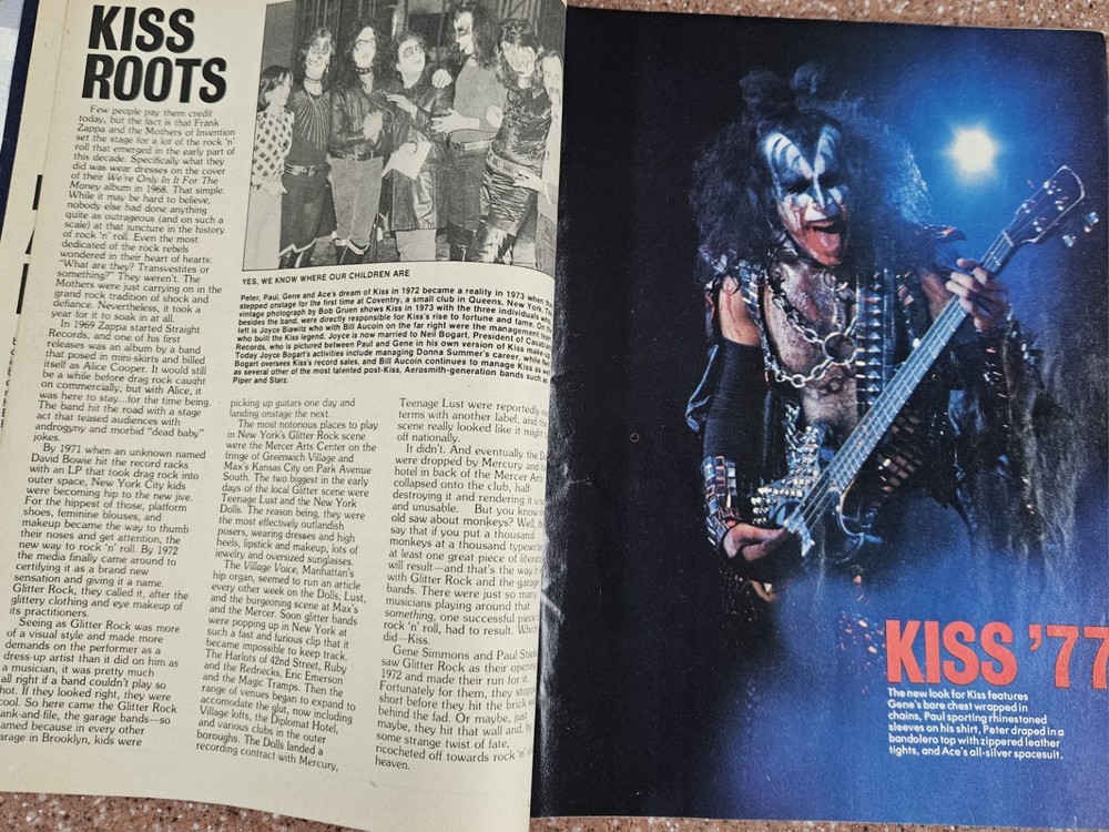 KISS CREEM SPECIAL EDITION Magazine 1977 Complete with centerfold poster