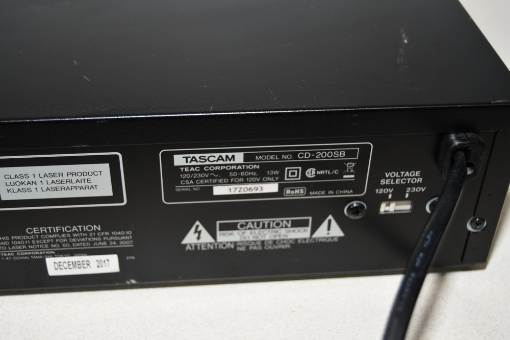 ^ Tascam CD-200SB Professional CD / Solid-State Media Player #X6676