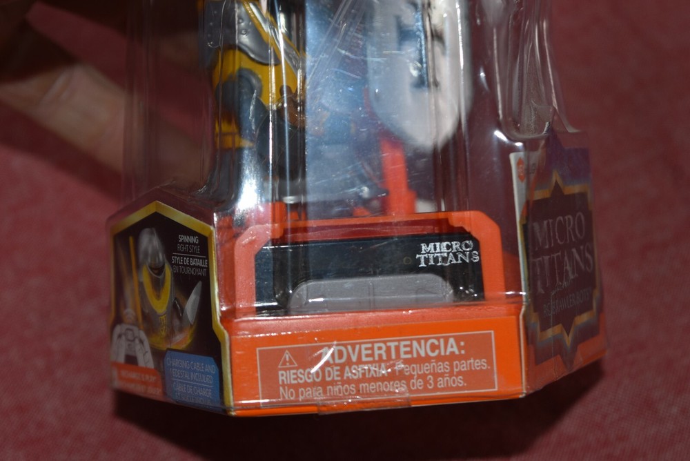 HEXBUG Micro Titans, RC Brawler Bots, The Knight