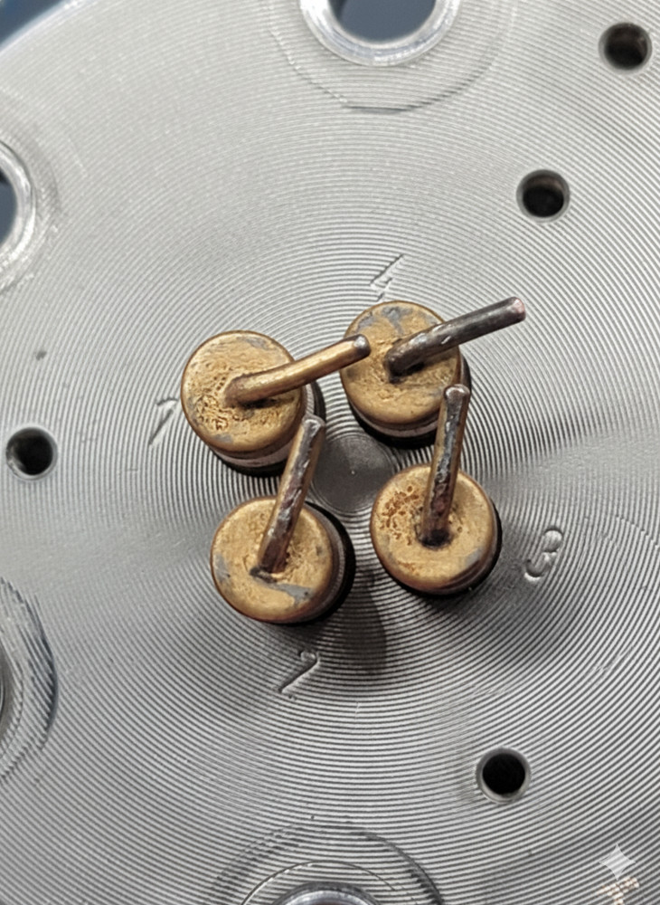 LEYBOLD | 4-PIN-UHV | POWER FEEDTHROUGH | CONFLAT | 2.75"CF | HIGH VACUUM