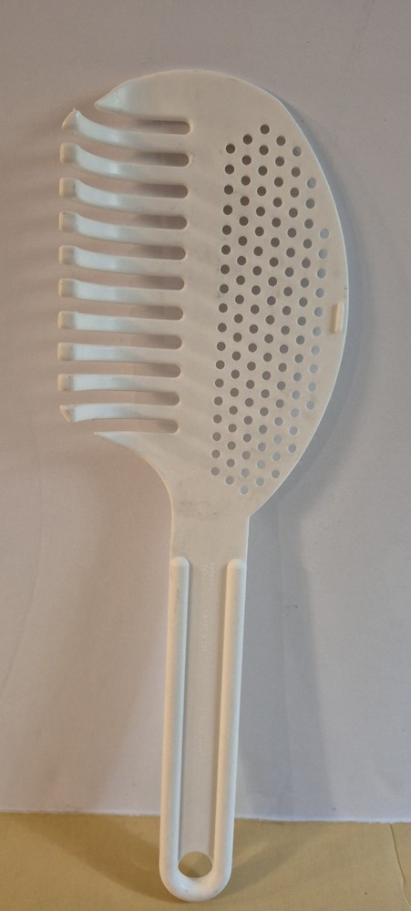 Tupperware  Pasta Strain & Serve Tool Fork Speckled White 11 3/4" length