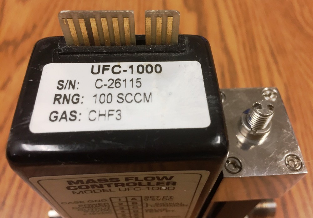 UNIT UFC-1000, 100 SCCM, CHF3, Mass Flow Controller Used