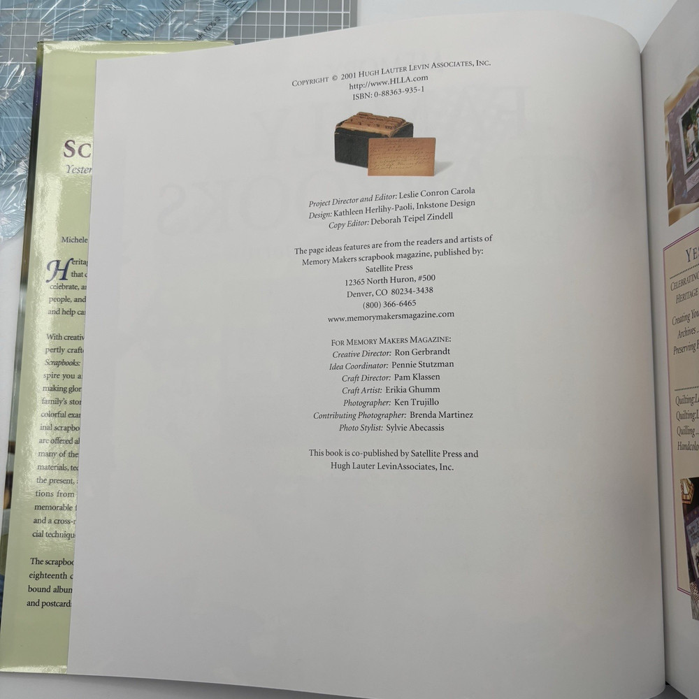 Memory Makers Family Scrapbook 2001 Includes Template Layout Booklet & Mat