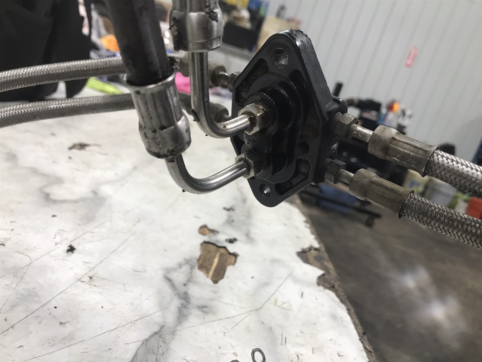 MerCruiser Mercury Marine out drive outdrive trim tilt lift hydraulic cylinders