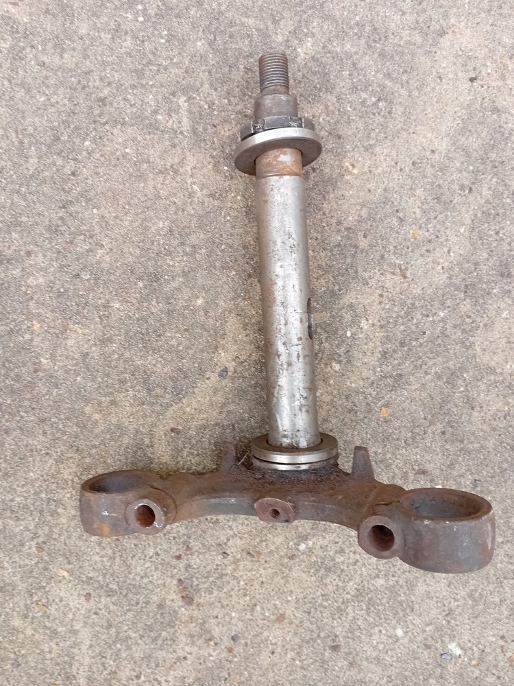 Yamaha RD200 Bottom Lower Fork Yoke
