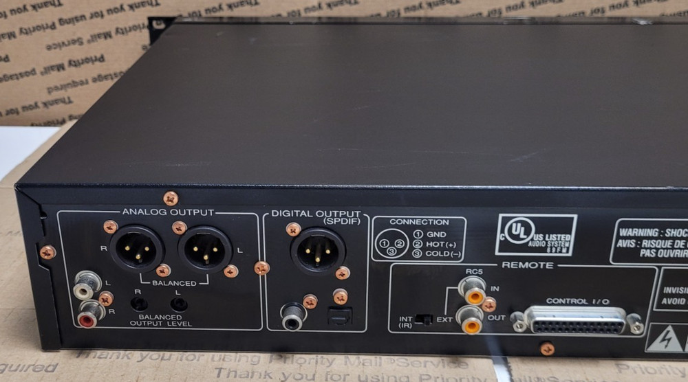 Marantz Professional CD Player PMD340/U1B W/RACK EARS (TESTED)