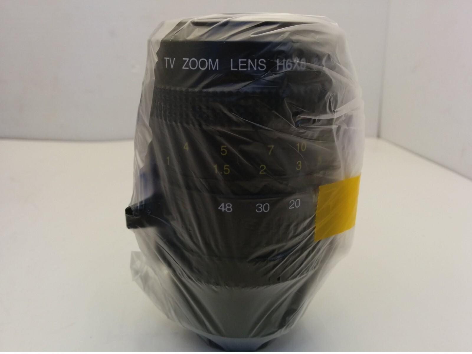 RAINBOW H6X8 MANUAL TV ZOOM LENS, 1/2" 8-48mm F1. 0 C-MT, NIB