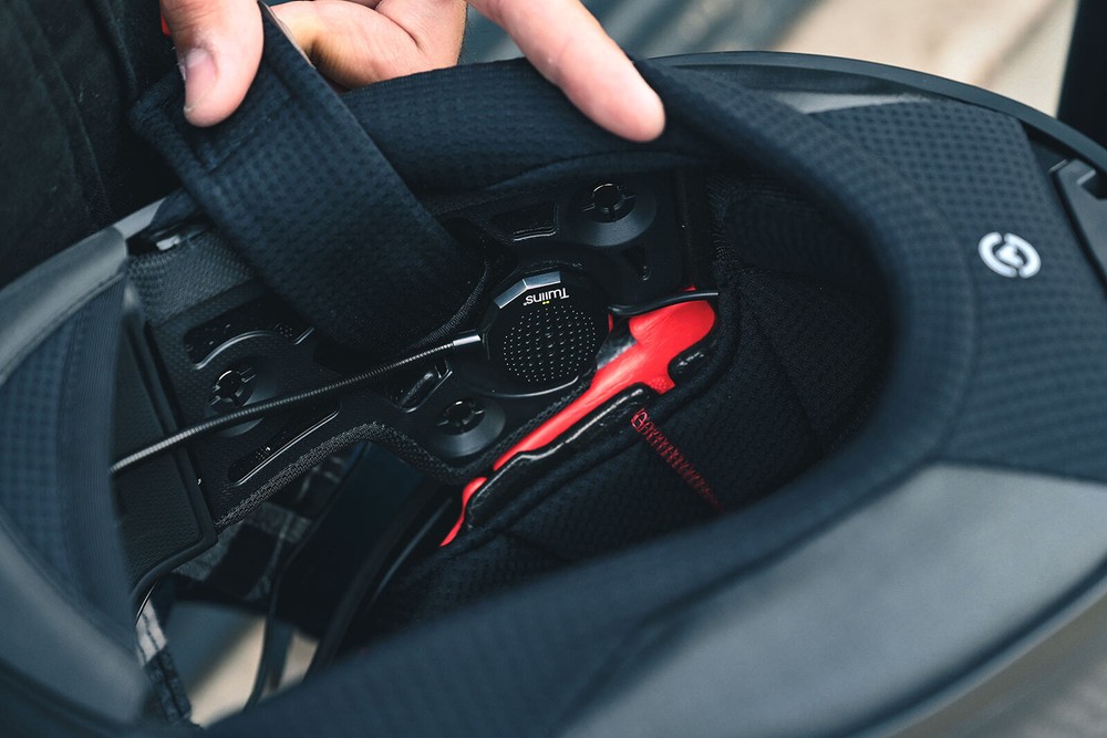 Twiins HF3 5.0 Intercom Bluetooth Motorcycle Helmet Communication Headset