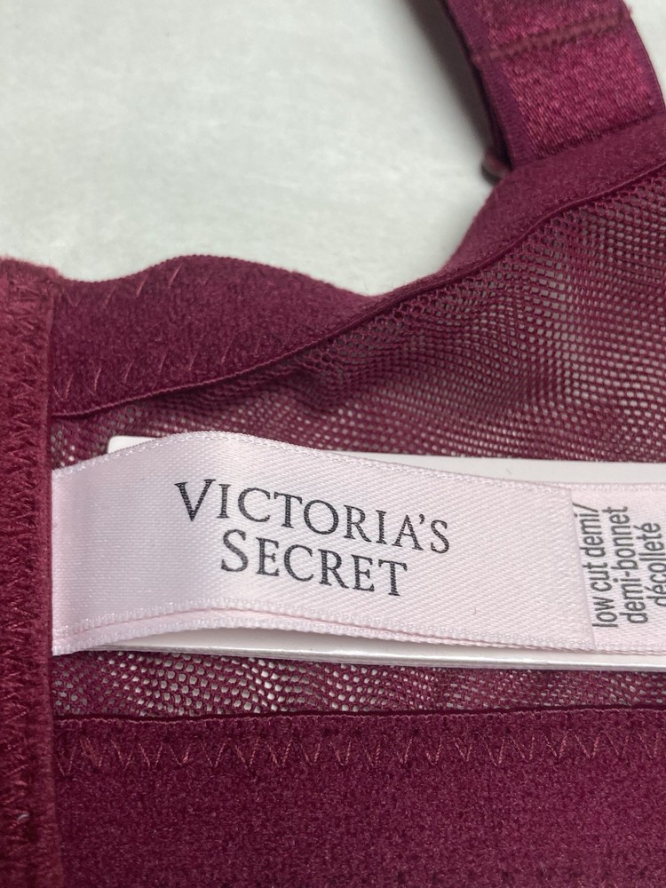 VS Bra Unlined Underwire Sparkle Strap Size 38 DDD