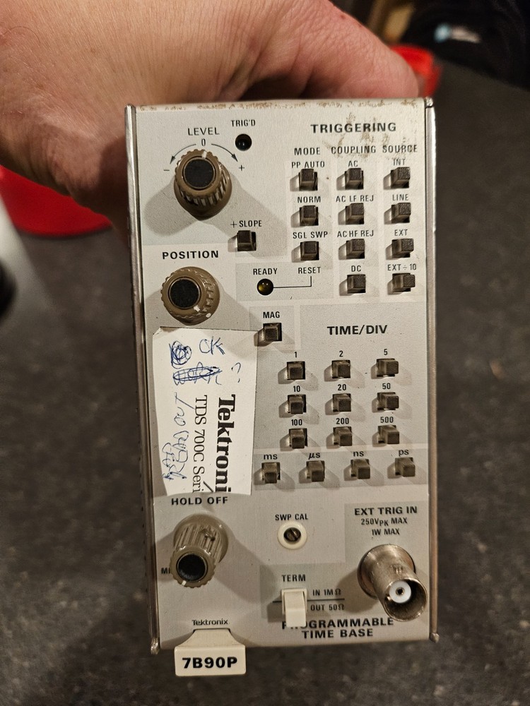Tektronix 7B90P Programmable Time Base Plug In **Parts or not working **