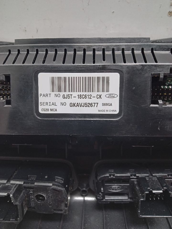 Used A/C Selector Switch fits: 2019 Ford Escape front automatic temperature cont