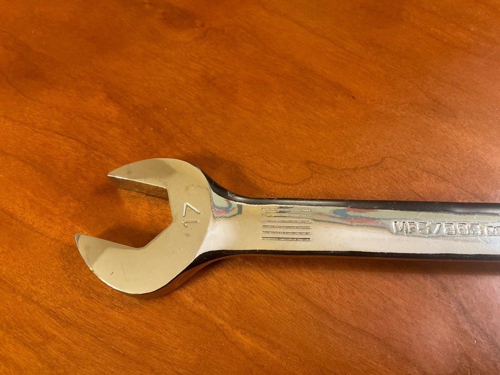 Flex-Head Ratcheting Wrench 17mm MasterForce
