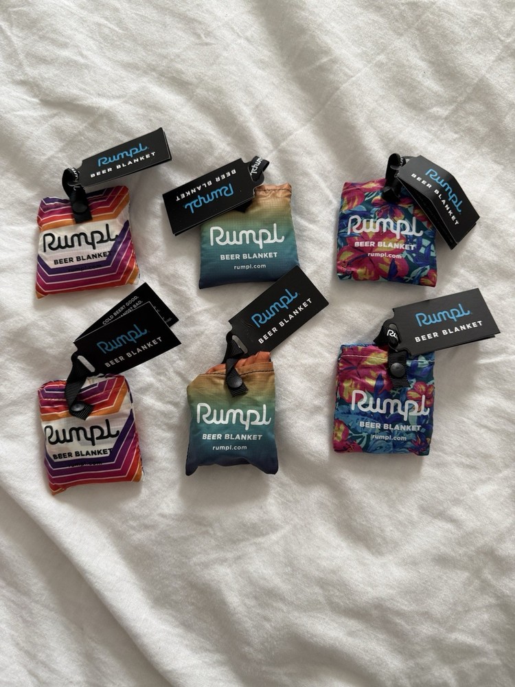 Rumpl Beer blanket / Bevy Sack Six Pack