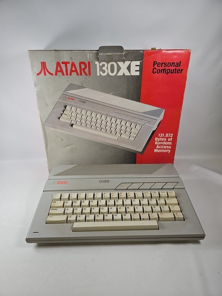 Atari 130XE Computer Untested WITH BOX Nice Shape
