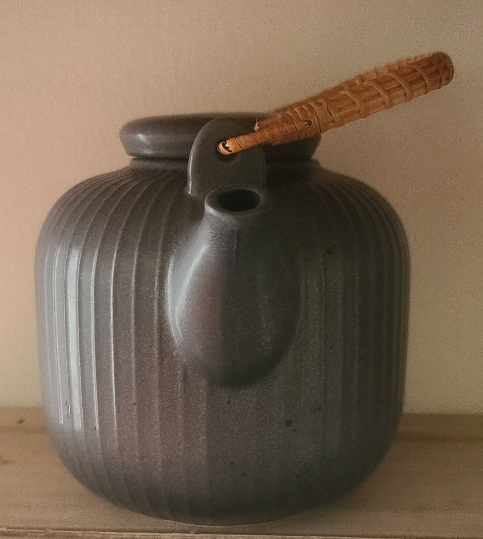 Artisanal Kitchen Supply ~ Soto ~ Teapot ~ Ash in Color ~ Stoneware