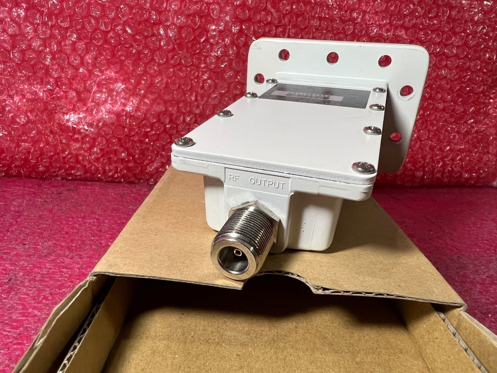 C-BAND LN-3450-10 Low Noise Amplifier Commsat