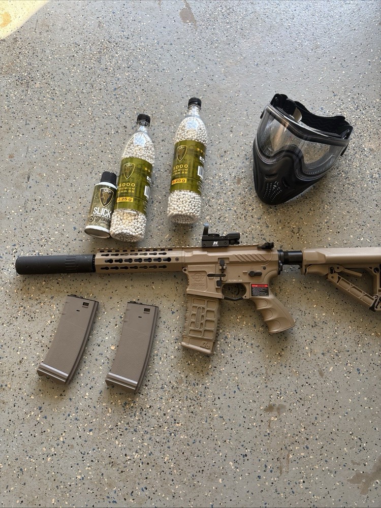 airsoft gun/rifle