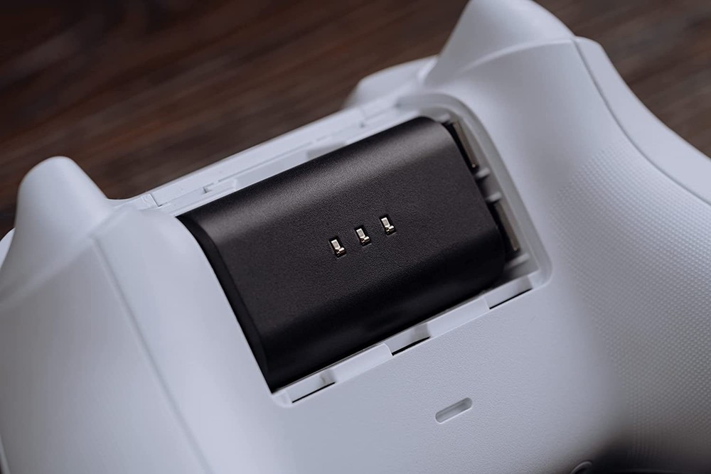 8Bitdo Dual Charging Dock for Xbox Wireless Controllers, White