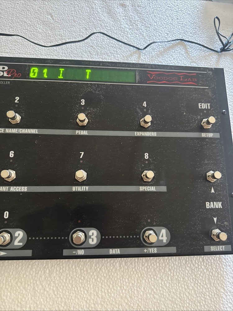 Voodoo Lab Ground Control Pro Guitar Rig MIDI Switching System