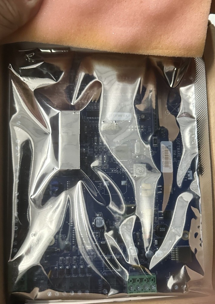 Software House RHOS, RM-4E Door CMTL Access Control Module 2506