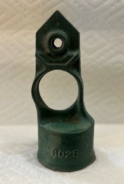 Antique Chain Link Parts, Green, Sharp Point, Loop Cap, 2-1/2"