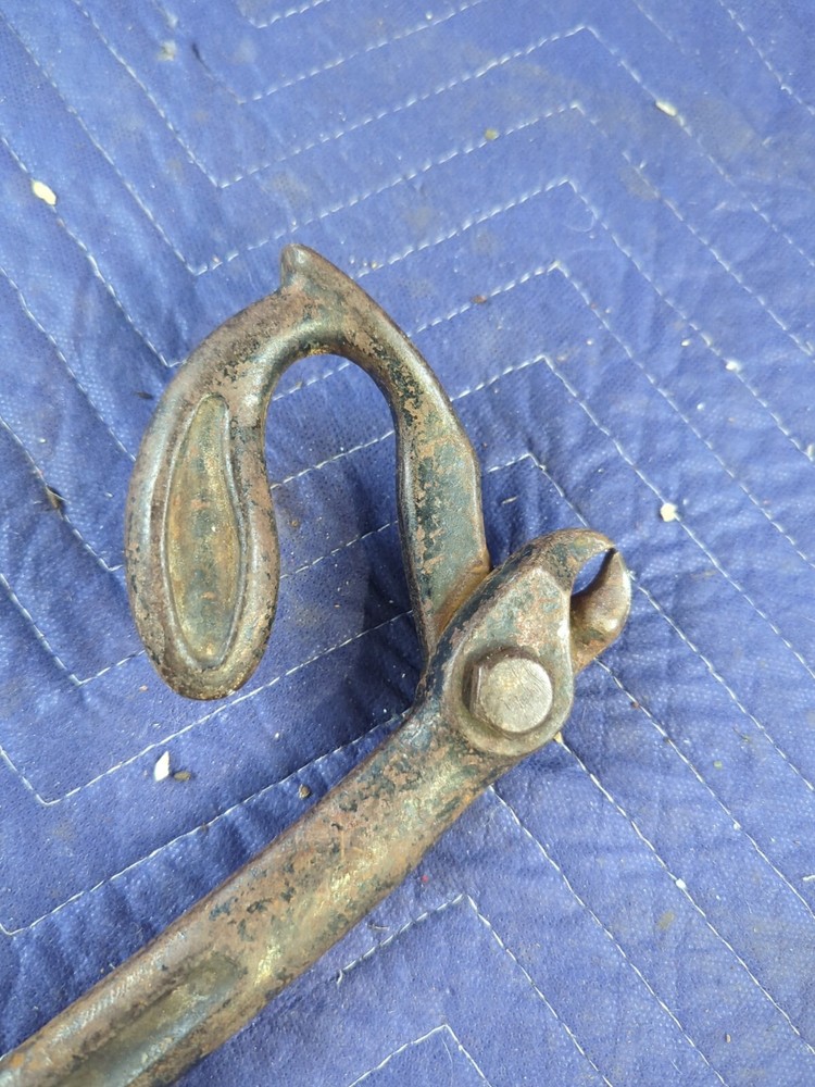 Union Hardware Cyclops Vintage Construction Nail Puller Demolition Tool Staples