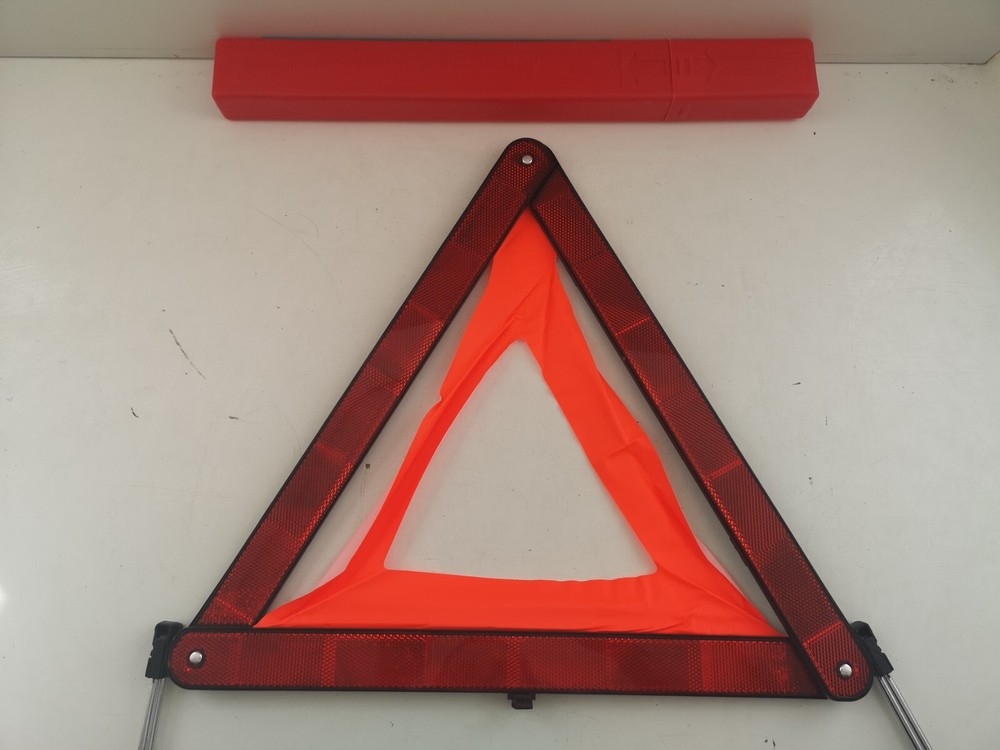 Travel Spot Emergency Hazard Warning Triangle