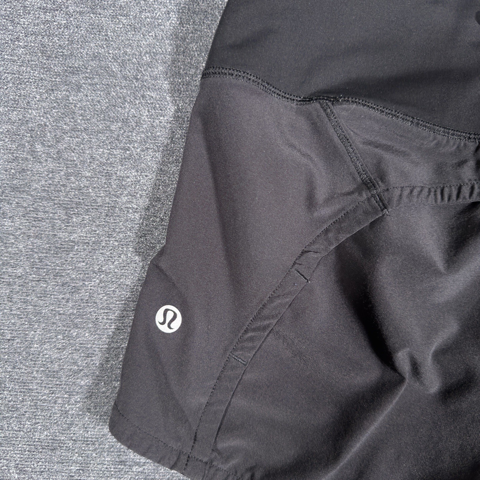 Lululemon Women's Size 6 Run Times Short 4" Black 4 Way Stretch LW7A03S Gym