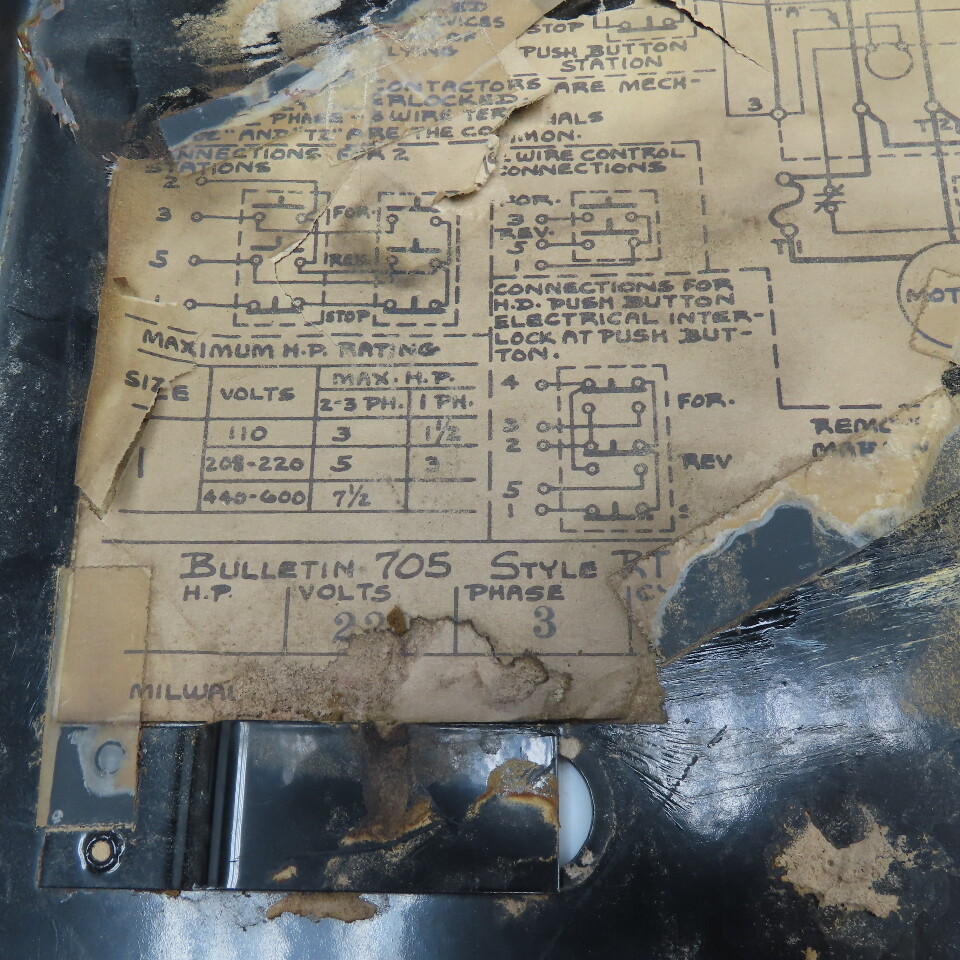 Allen Bradley 705BAAA Size 1 Reversing Contactor 220V 3Ph 60Hz 220/208V Coil