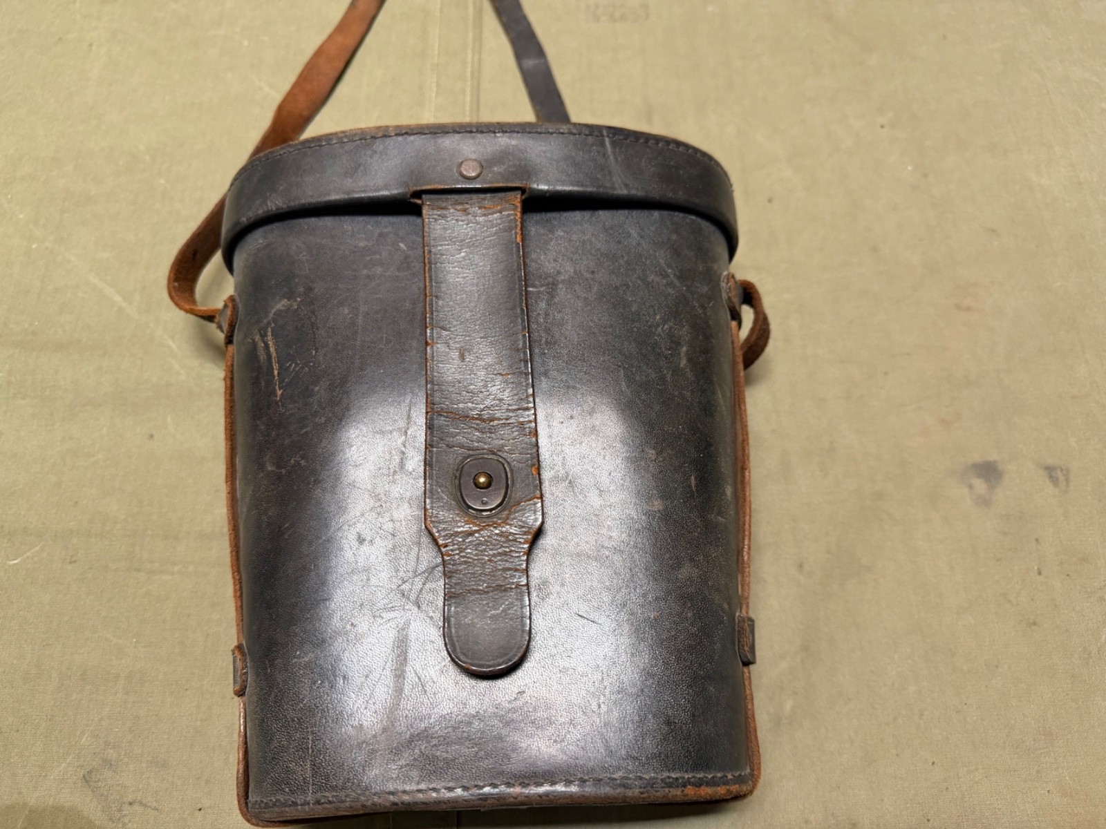 ORIGINAL WWII US NAVY USN MARK 21 7X50 BINOCULARS & CARRY STRAP